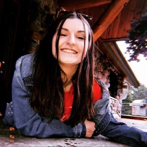 Meet your Posher, Breanna